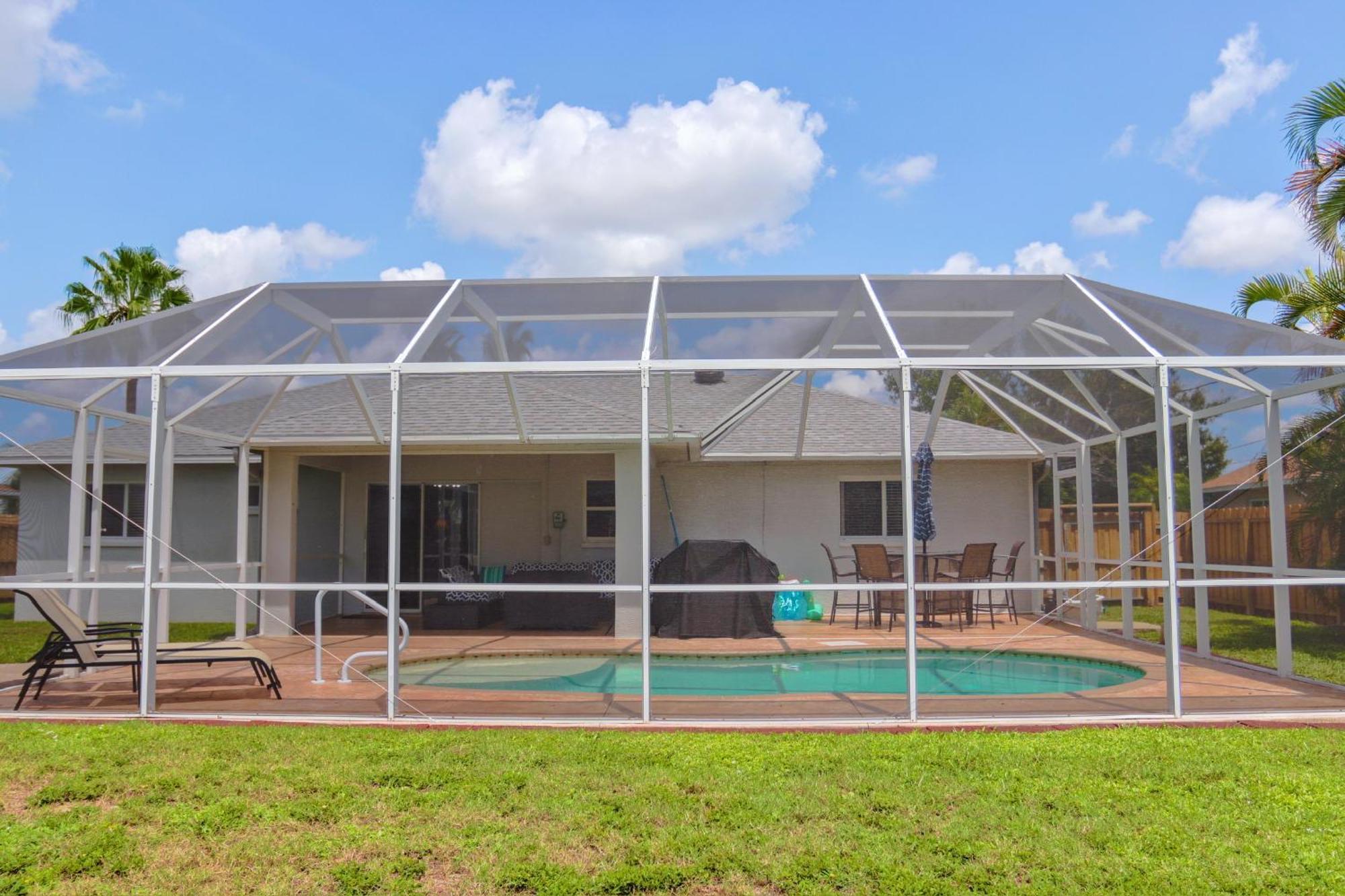 Beautiful Pool Home With Sleeping For 8 For Lovelypeople Cape Coral Esterno foto